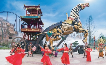 成都融创.黄金巨马.png 成都融创.黄金巨马.png